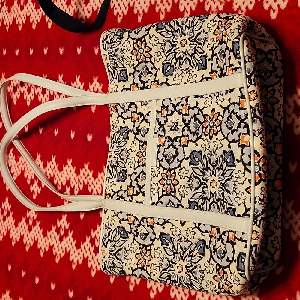 Vera bradley shoulder bag